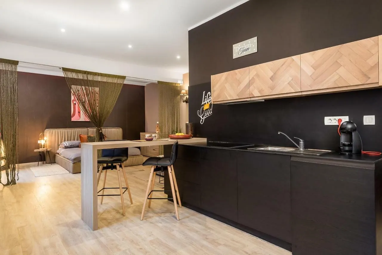 Kappa Apartments Rijeka 0*,  Croacia